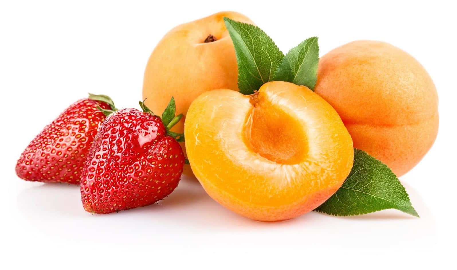 A Playful Arrangement Of Delectably Fresh Peaches And Strawberries. Background