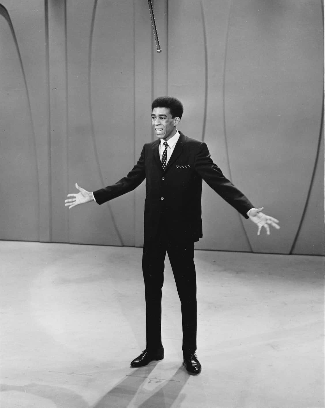 `a Portrait Of The Legendary American Comedian Richard Pryor` Background