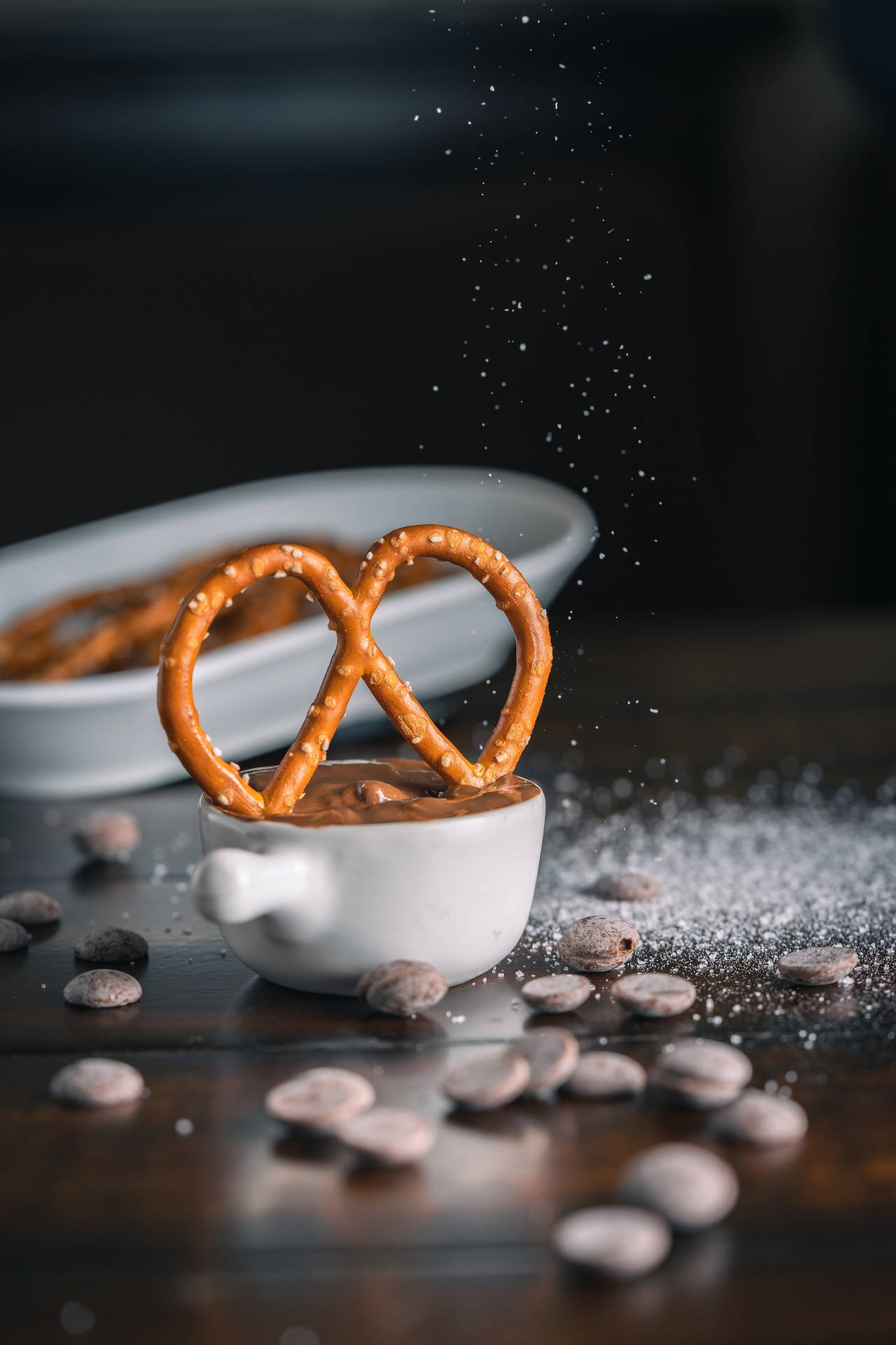 A Pretzel On A Tiny Pot Background