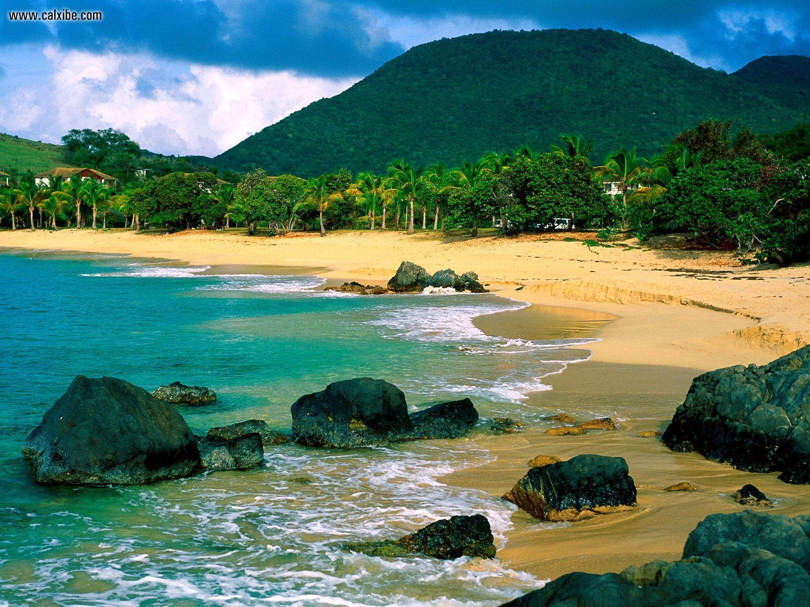 A Pristine Island In Sint Maarten Background