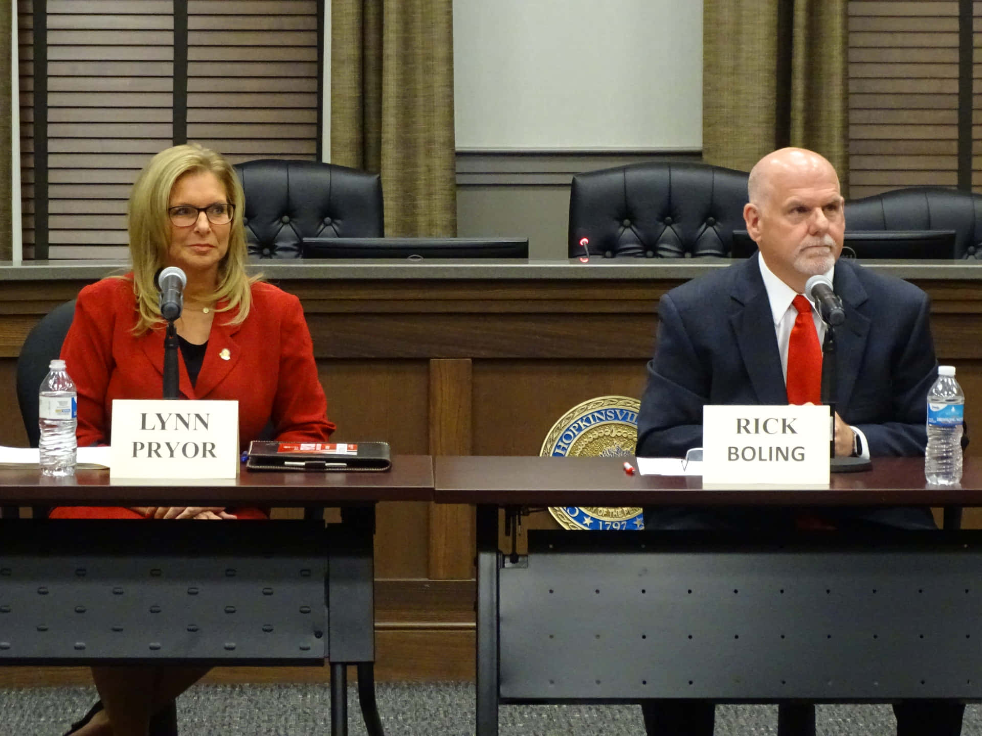 A Professional Attorney Preparing For A Court Case Background