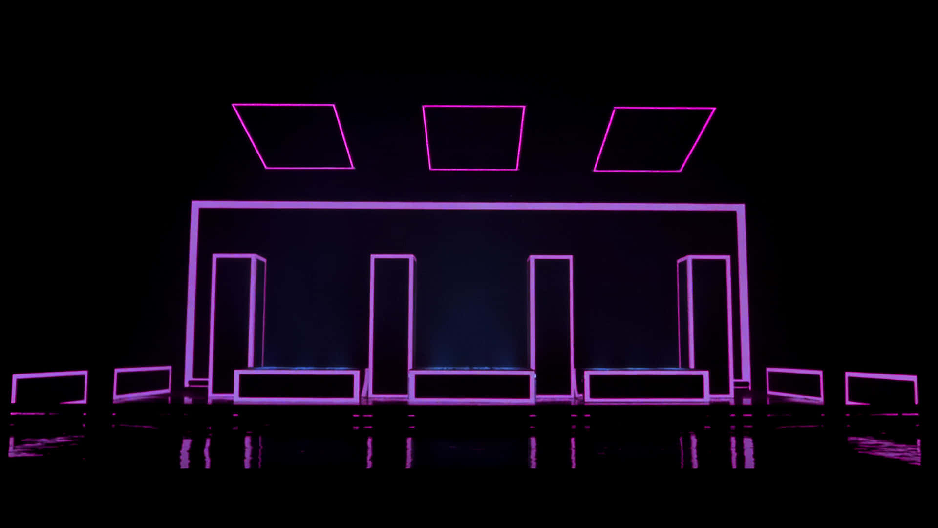 A Purple Light Is Shown In A Dark Room Background