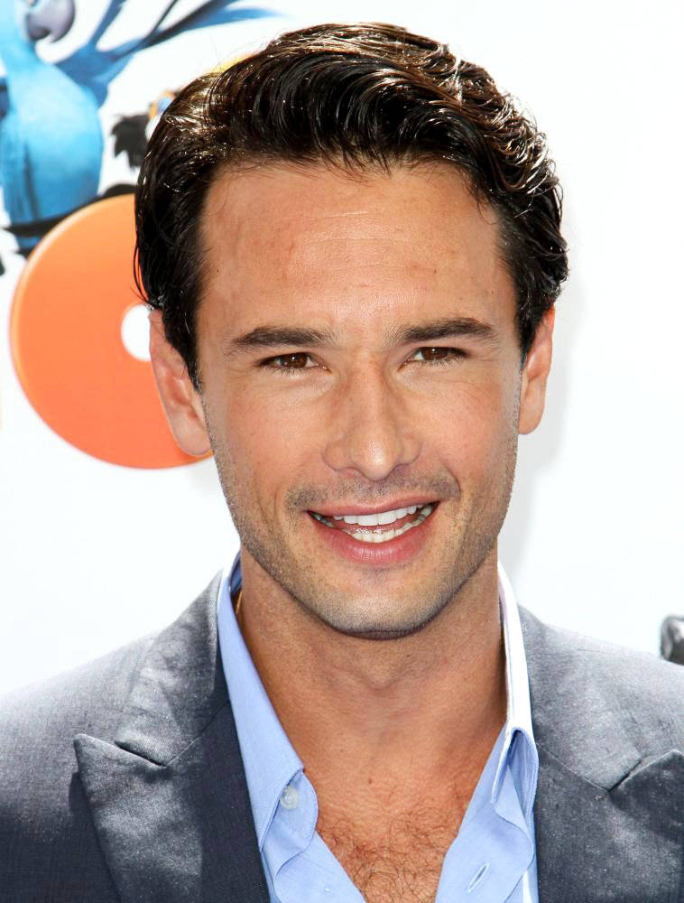 A Radiant Rodrigo Santoro Flashing His Signature Smile.