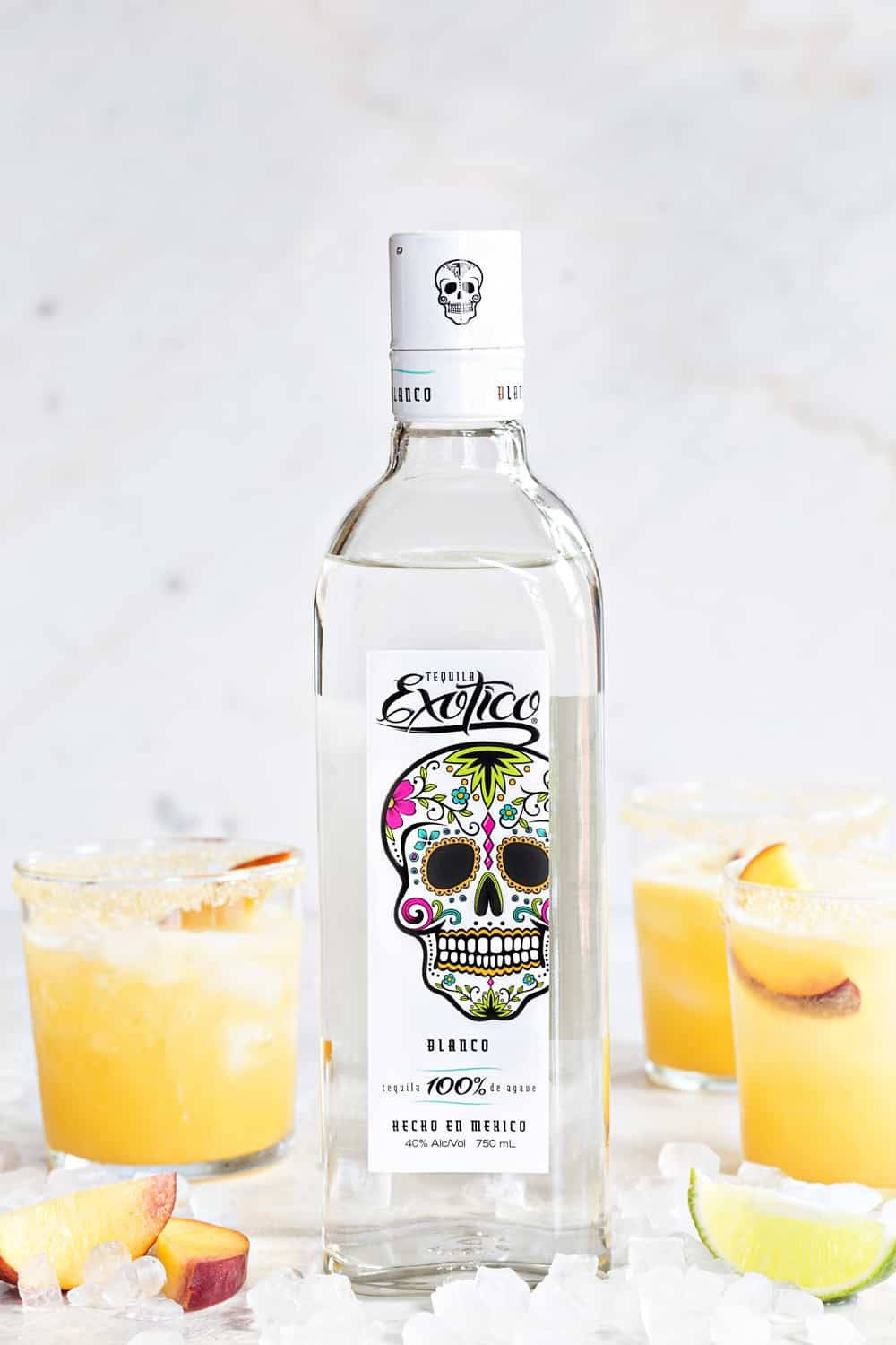 A Refreshing Exotico Tequila Apple Cocktail Background