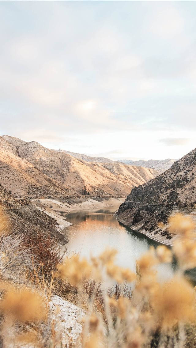 A River In Idaho Background