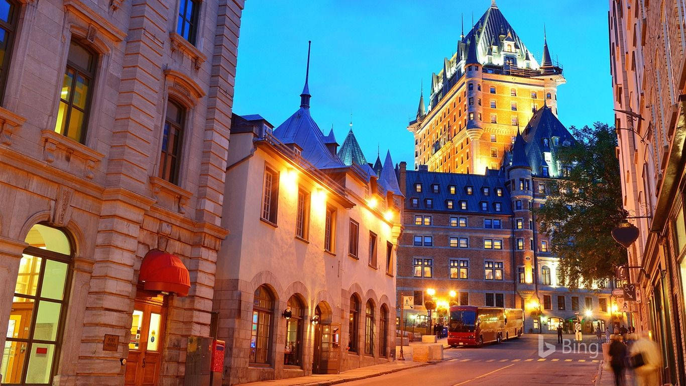 A Scenic View Of A Yellow Alley In Quebec City