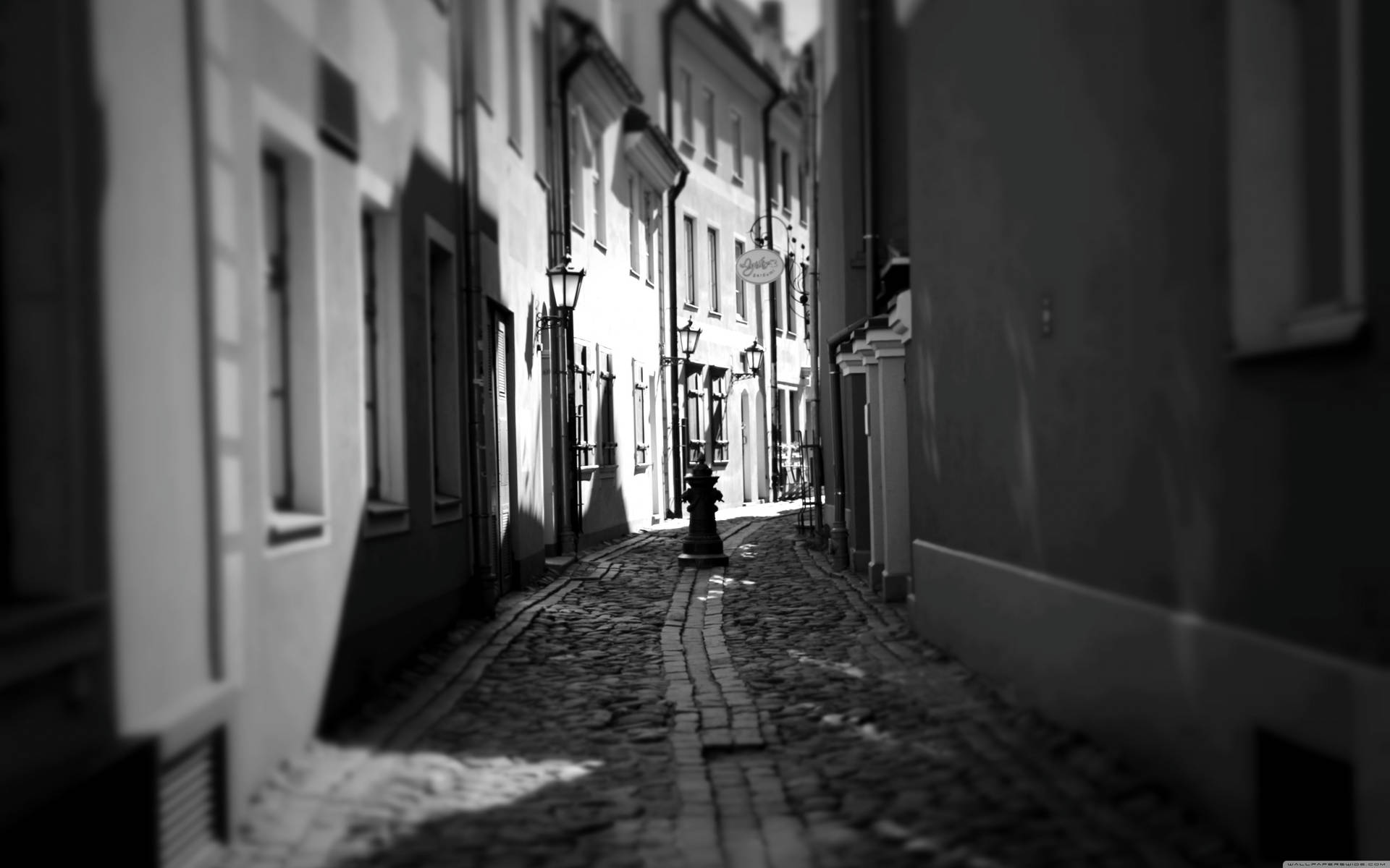 A Street In Riga Background