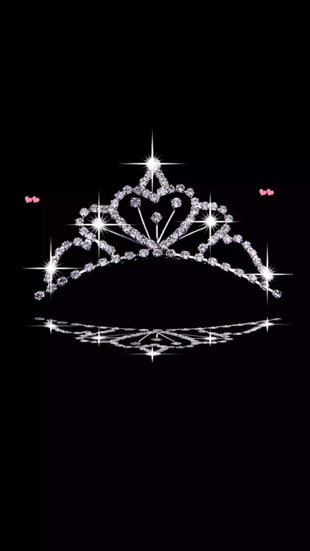 A Tiara With A Heart On It Background