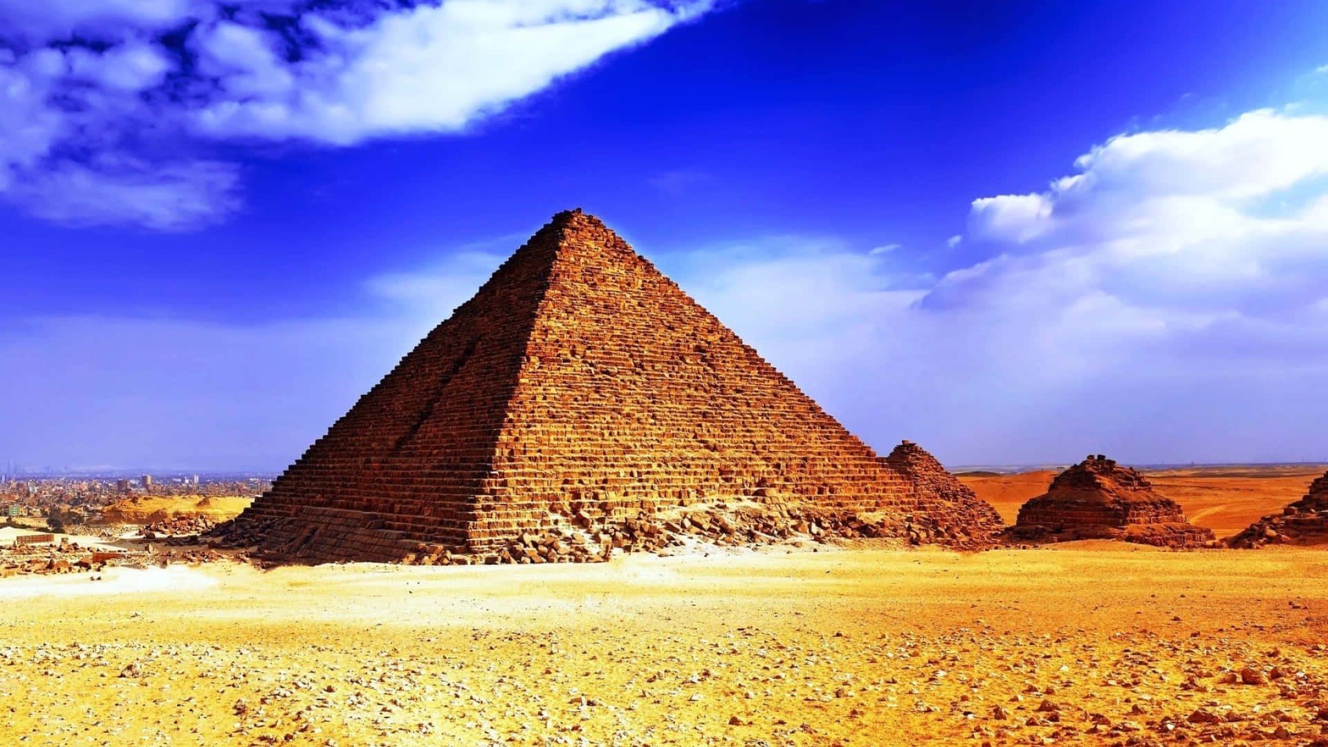 A View Of The Ancient Egyptian Pyramids Background