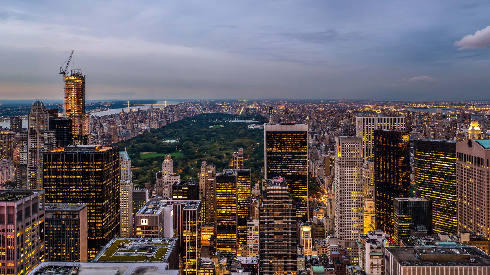 A View Of The City From The Top Of A Building Background