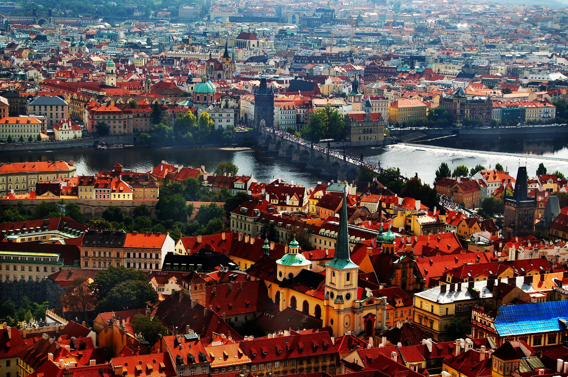 A Walk To Prague Castle Background