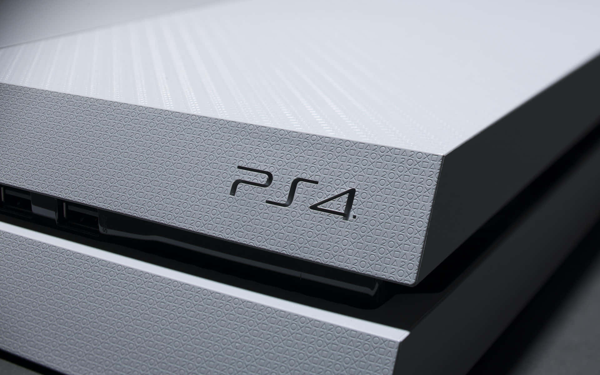 A White Playstation 4 Console Is Shown