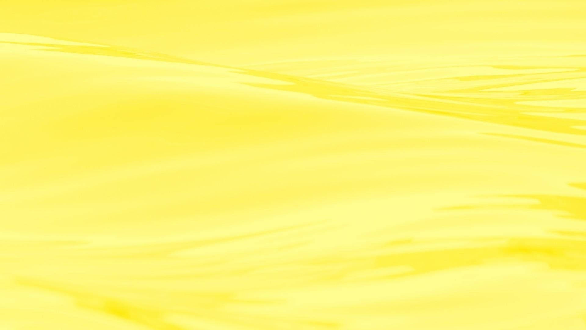 A Yellow Aesthetic Computer That Adds A Hit Of Color To Any Workspace.