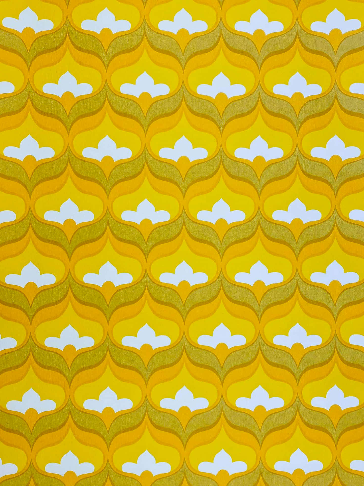 A Yellow And White Pattern With A White Background Background