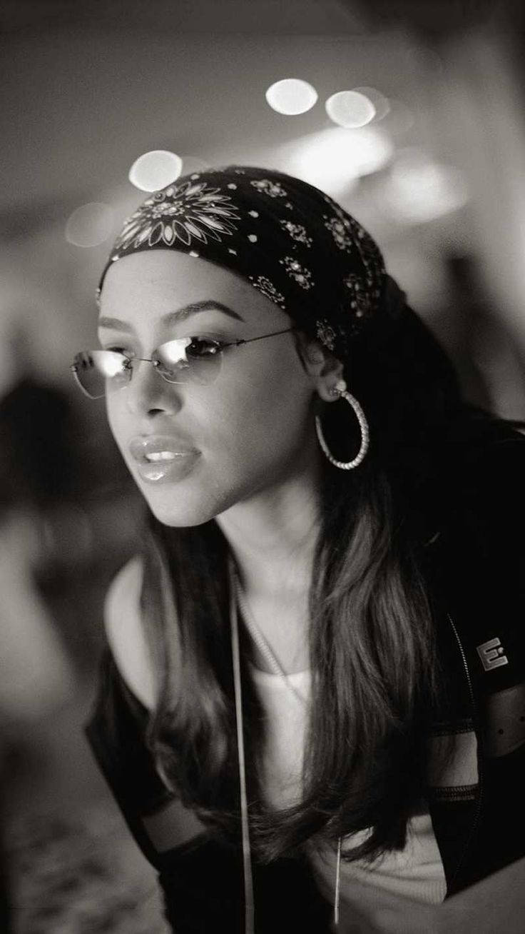 Aaliyah Grunge
