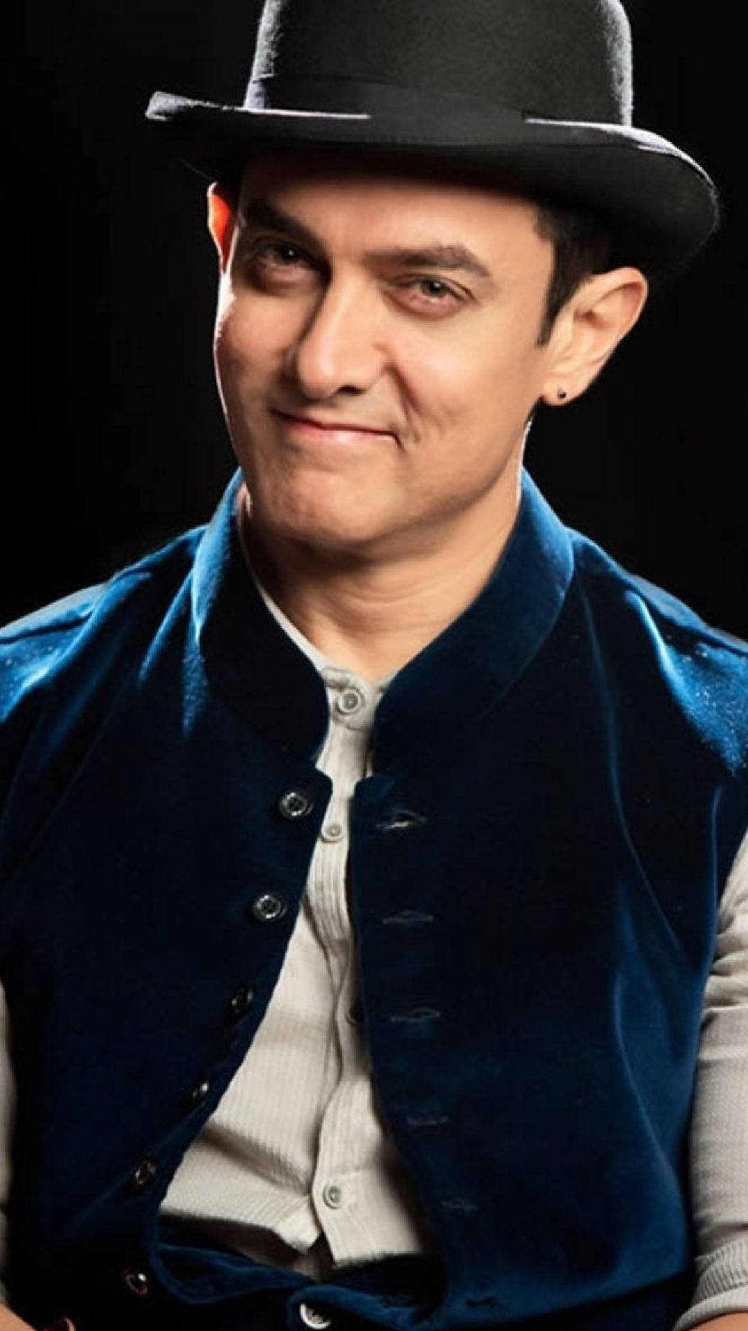Aamir Khan Portrait Image Background