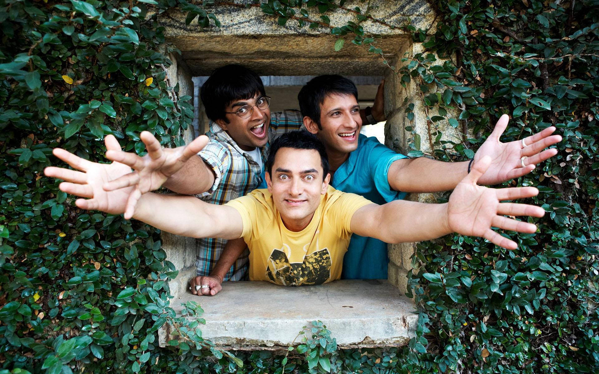 Aamir Khan Three Idiots Stars Background