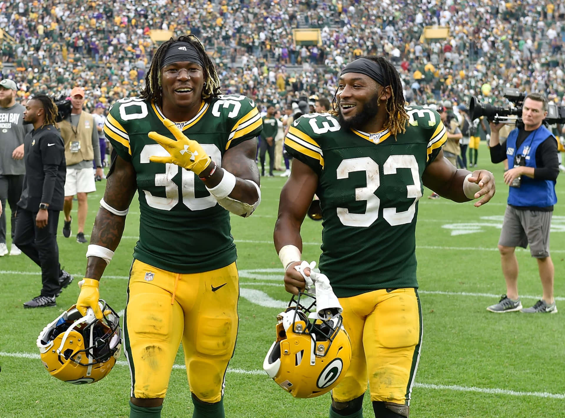 Aaron Jones, Running Back Of The Green Bay Packers Background