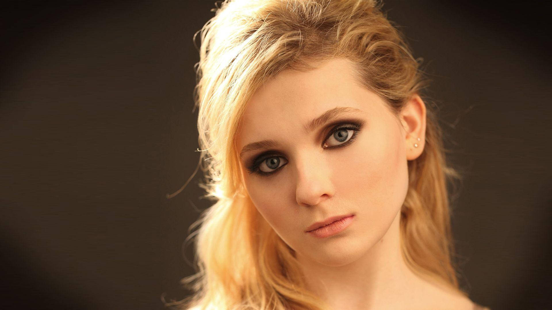 Abigail Breslin Final Girl Movie Actress Background