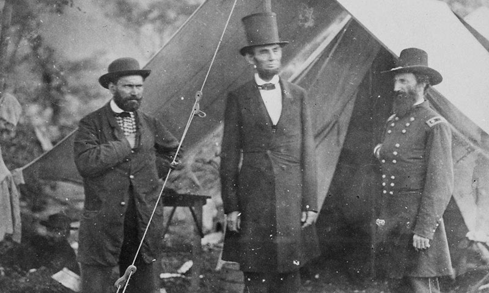 Abraham Lincoln Contemplating The Battle At Antietam Background