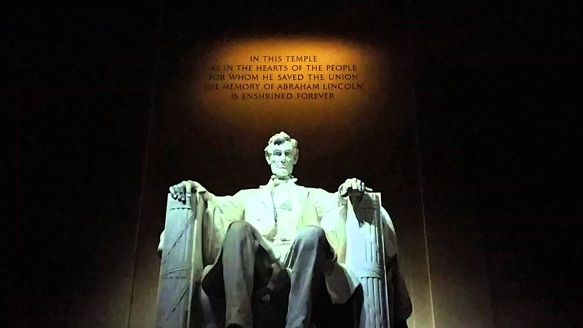 Abraham Lincoln Monument Statue Illuminated Background