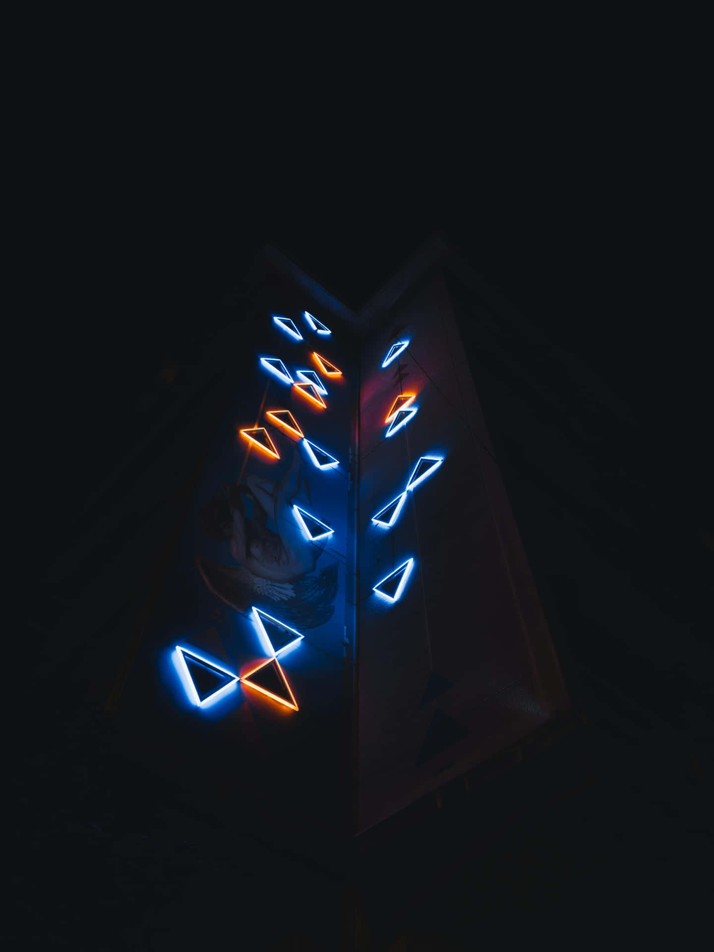 Abstract Neon Triangle Lights4 K Background