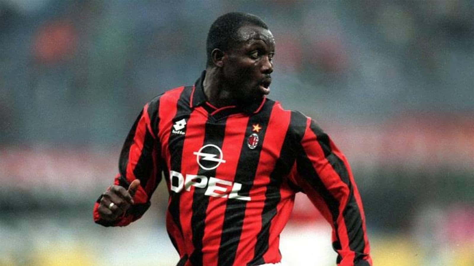 Ac Milan George Weah Looking Back Background