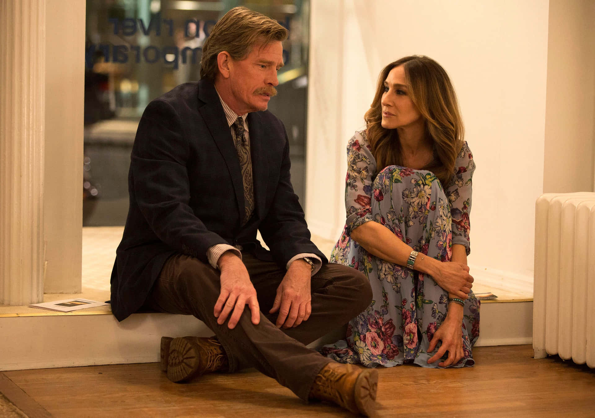 Academy Award-nominated Actor Thomas Haden Church Posing For A Portrait Background