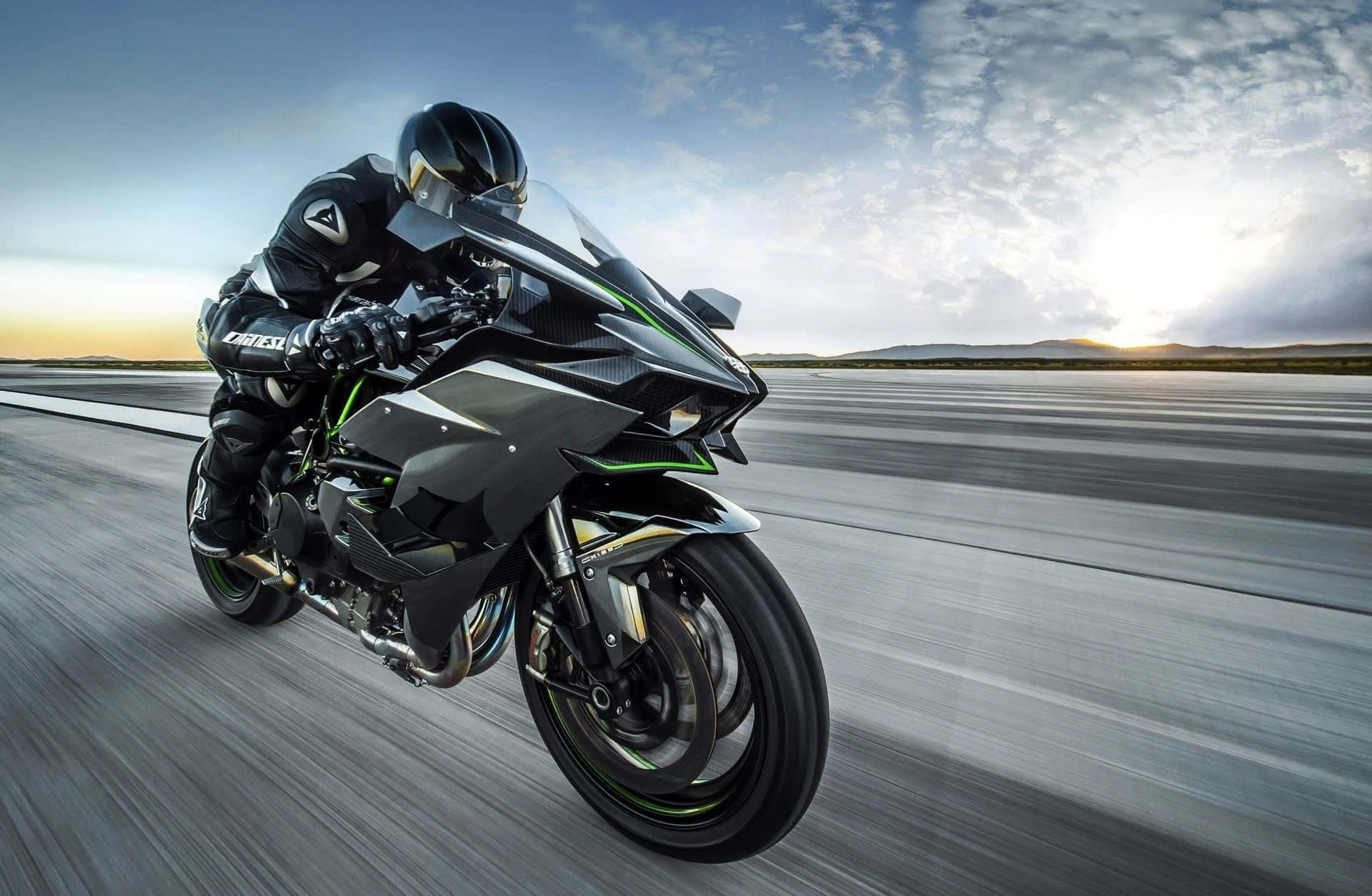 Accelerate Your Pc With The Kawasaki Desktop Background