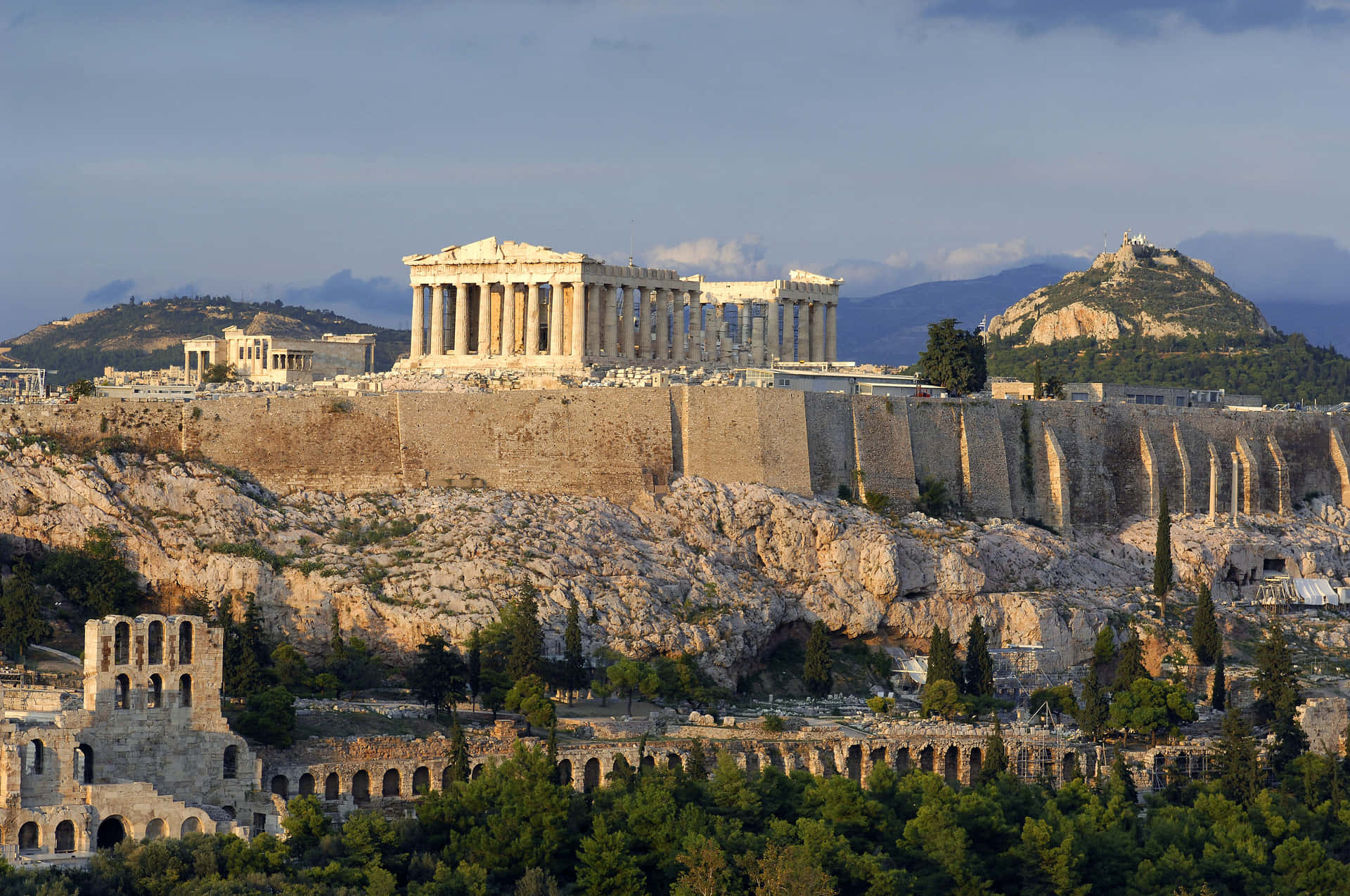 Acropolis Basking In Early Morning Light Background
