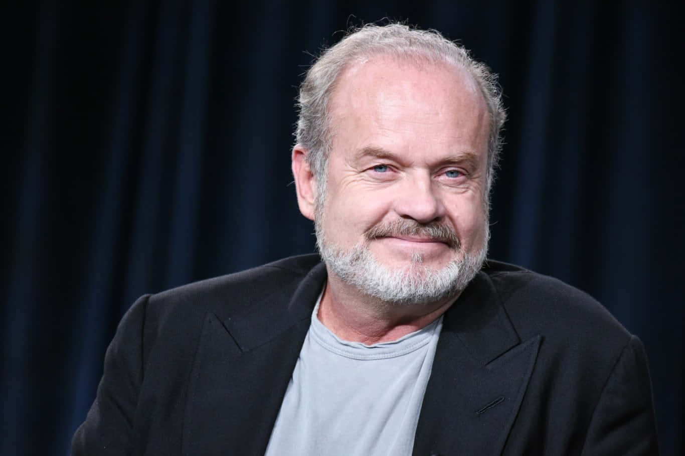 Actor And Comedian Kelsey Grammer Background