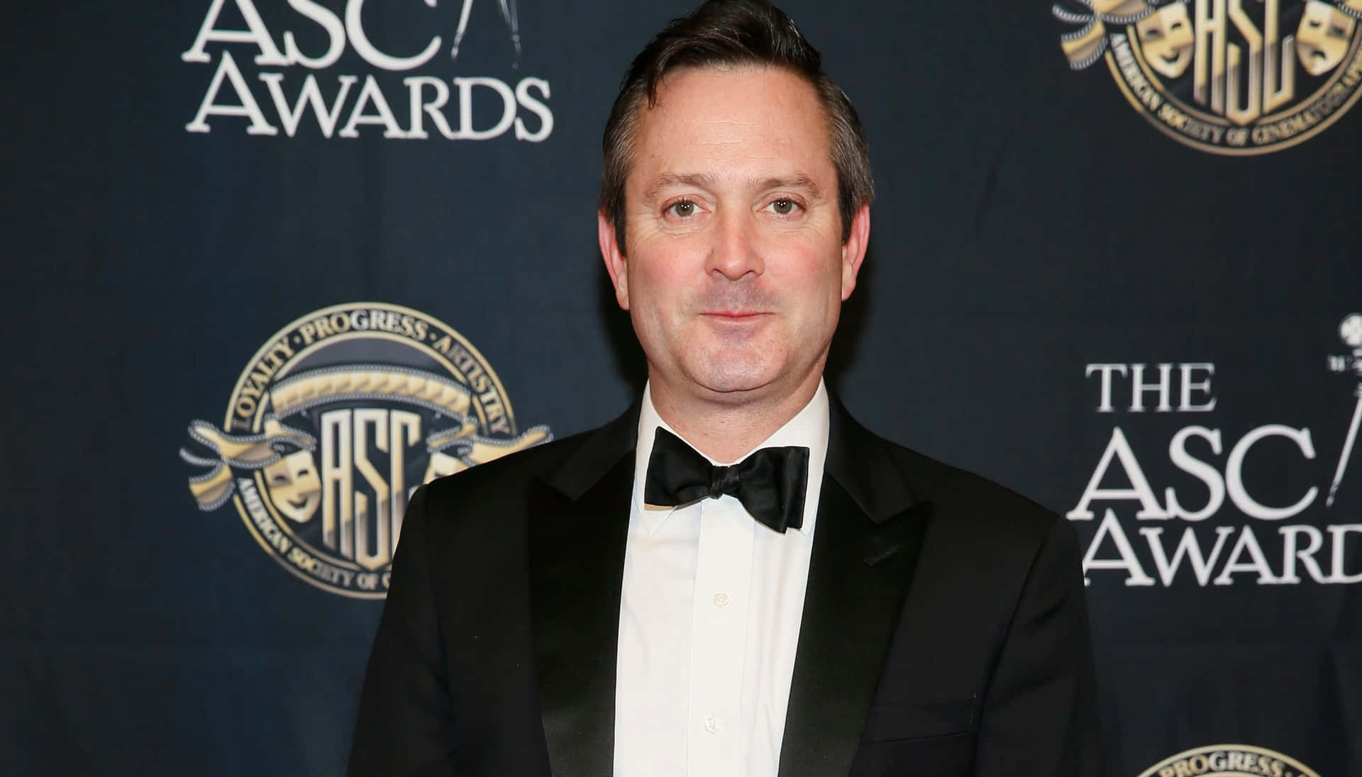 Actor And Comedian Thomas Lennon Background