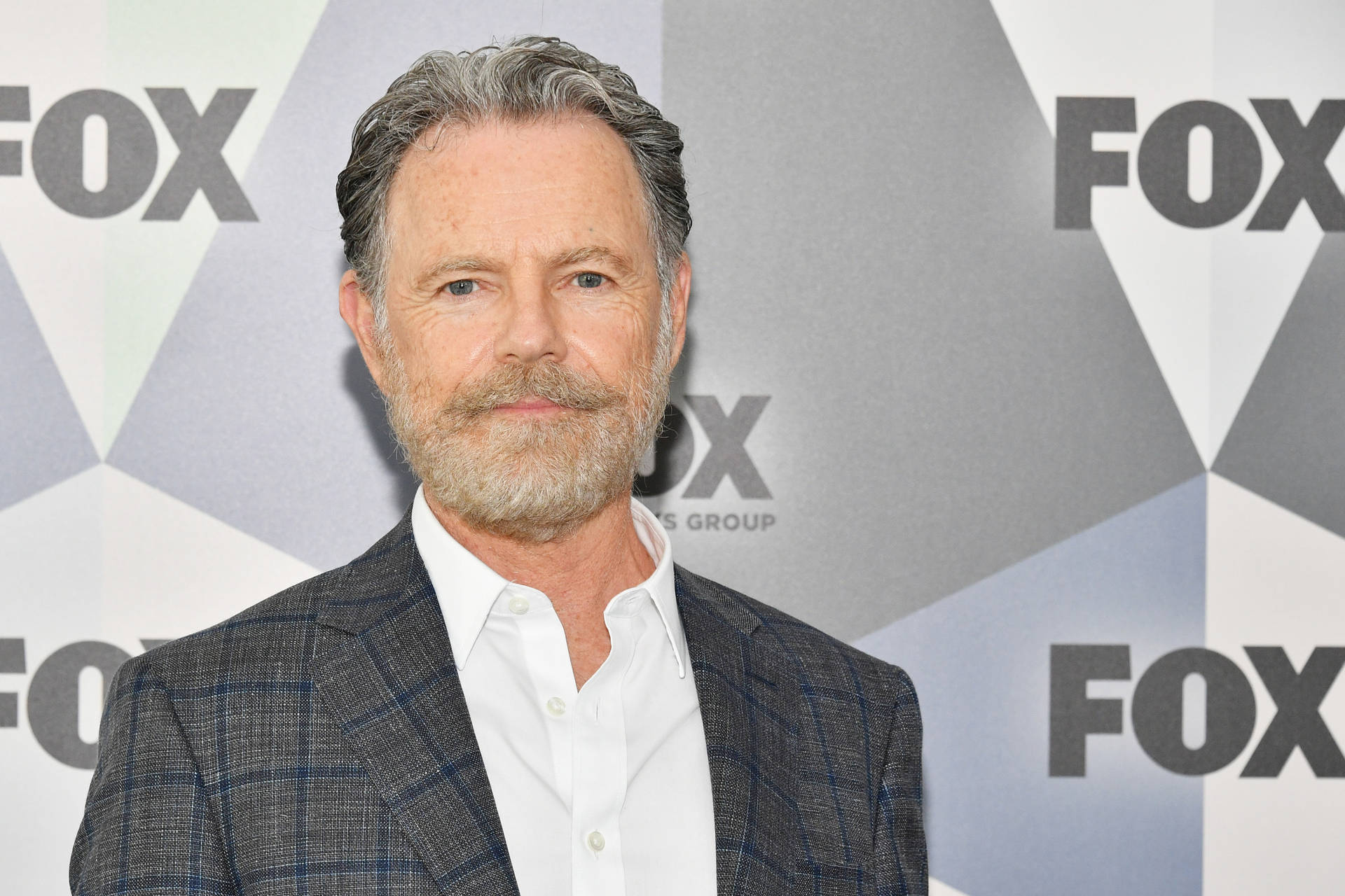 Actor Bruce Greenwood Premiere Background