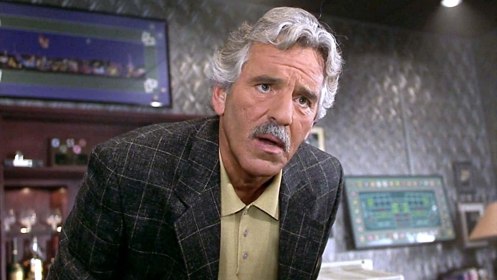 Actor Dennis Farina Poses For A Portrait Background