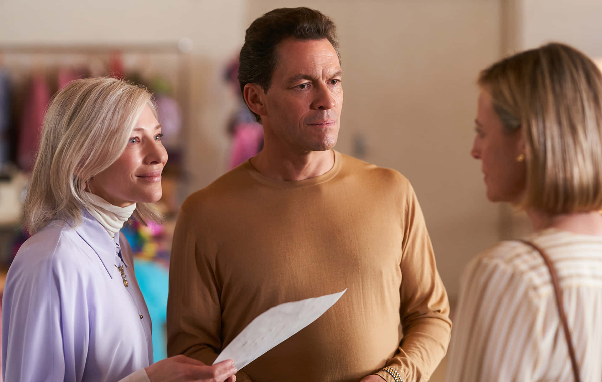 Actor Dominic West In Character In Showtime's The Affair Background