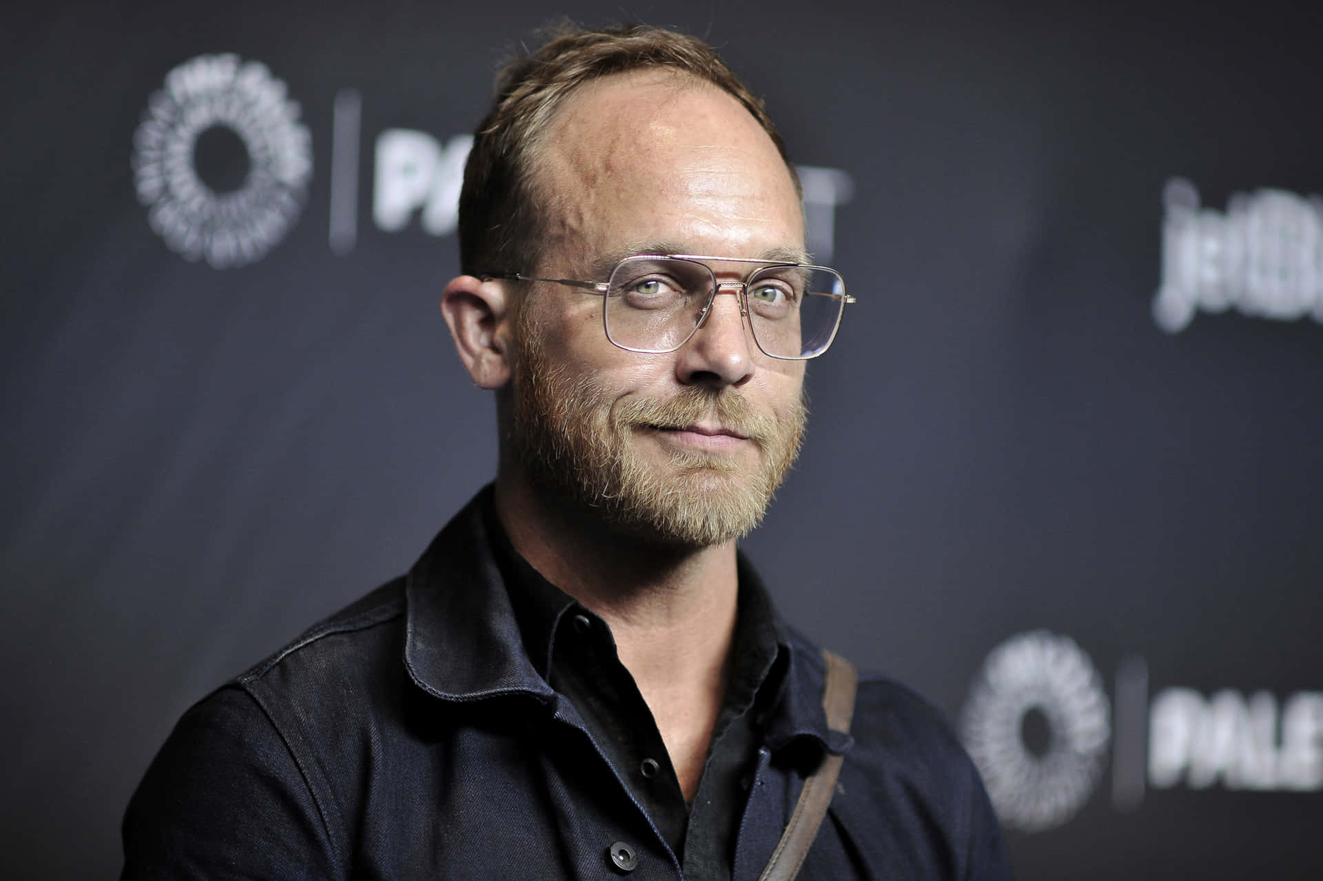 Actor Ethan Embry Captured During A Photoshoot. Background