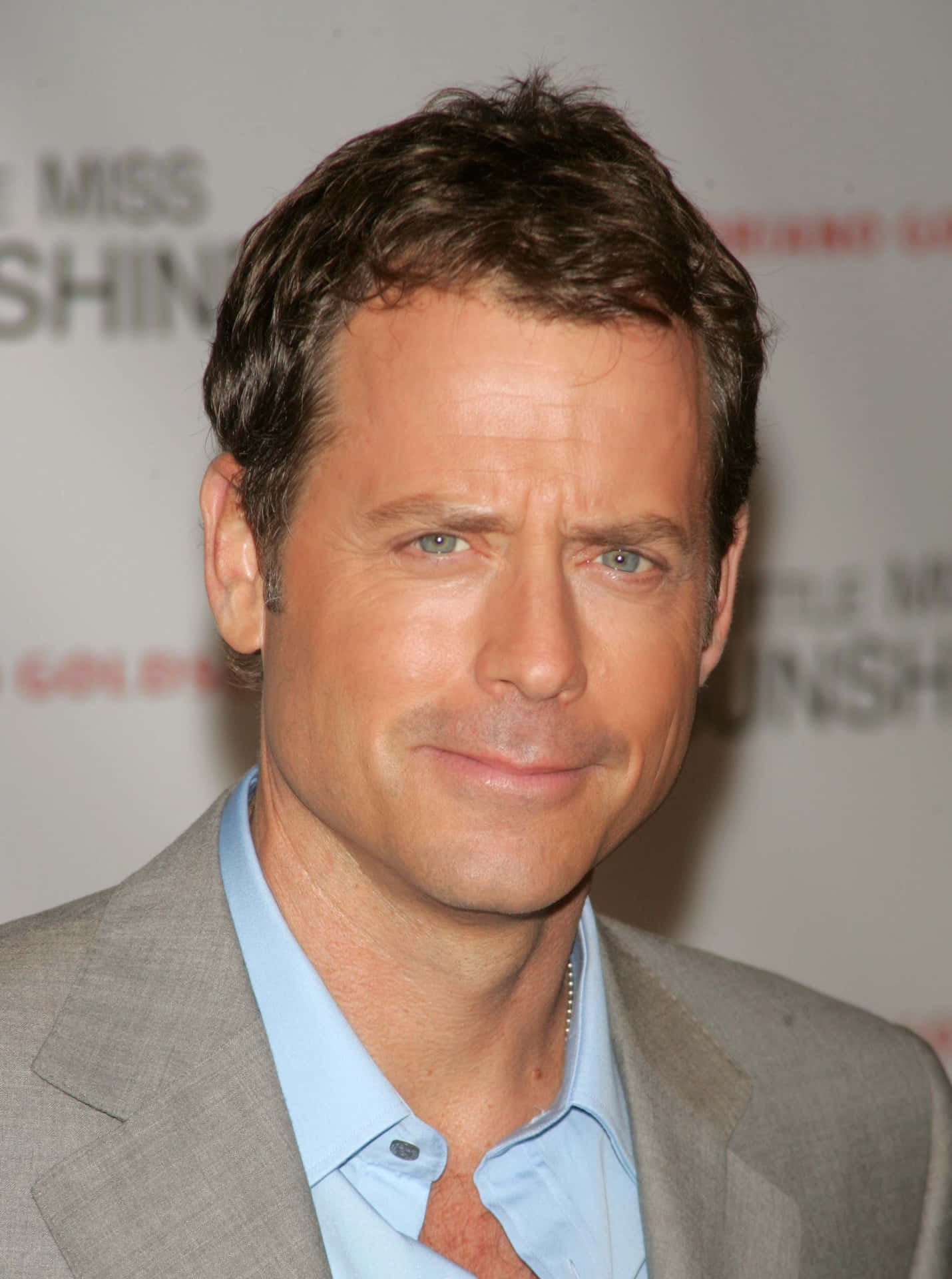 Actor Greg Kinnear Background