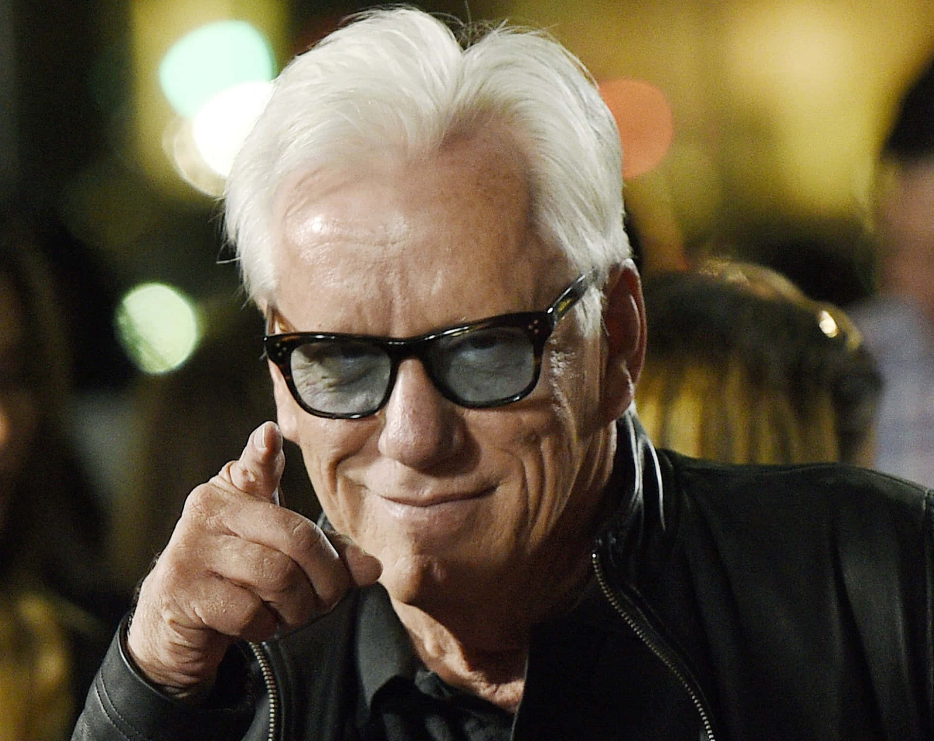Actor James Woods Background
