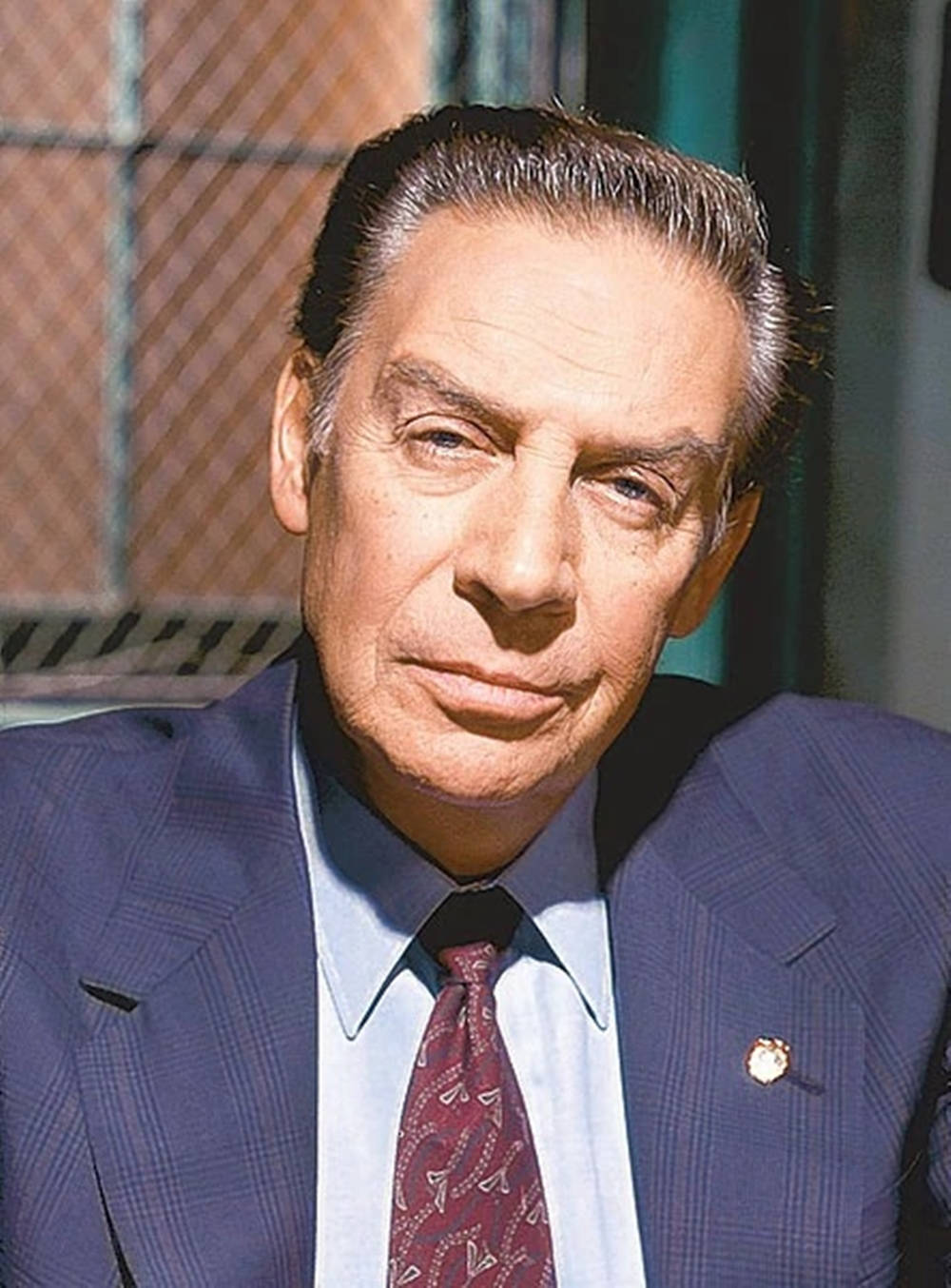 Actor Jerry Orbach As Detective Lennie