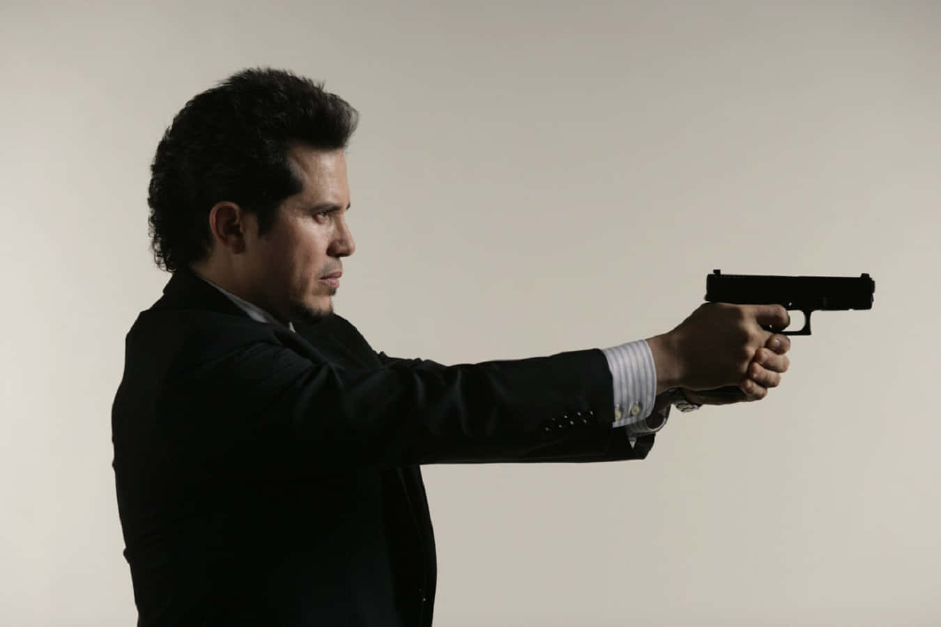 Actor John Leguizamo Background