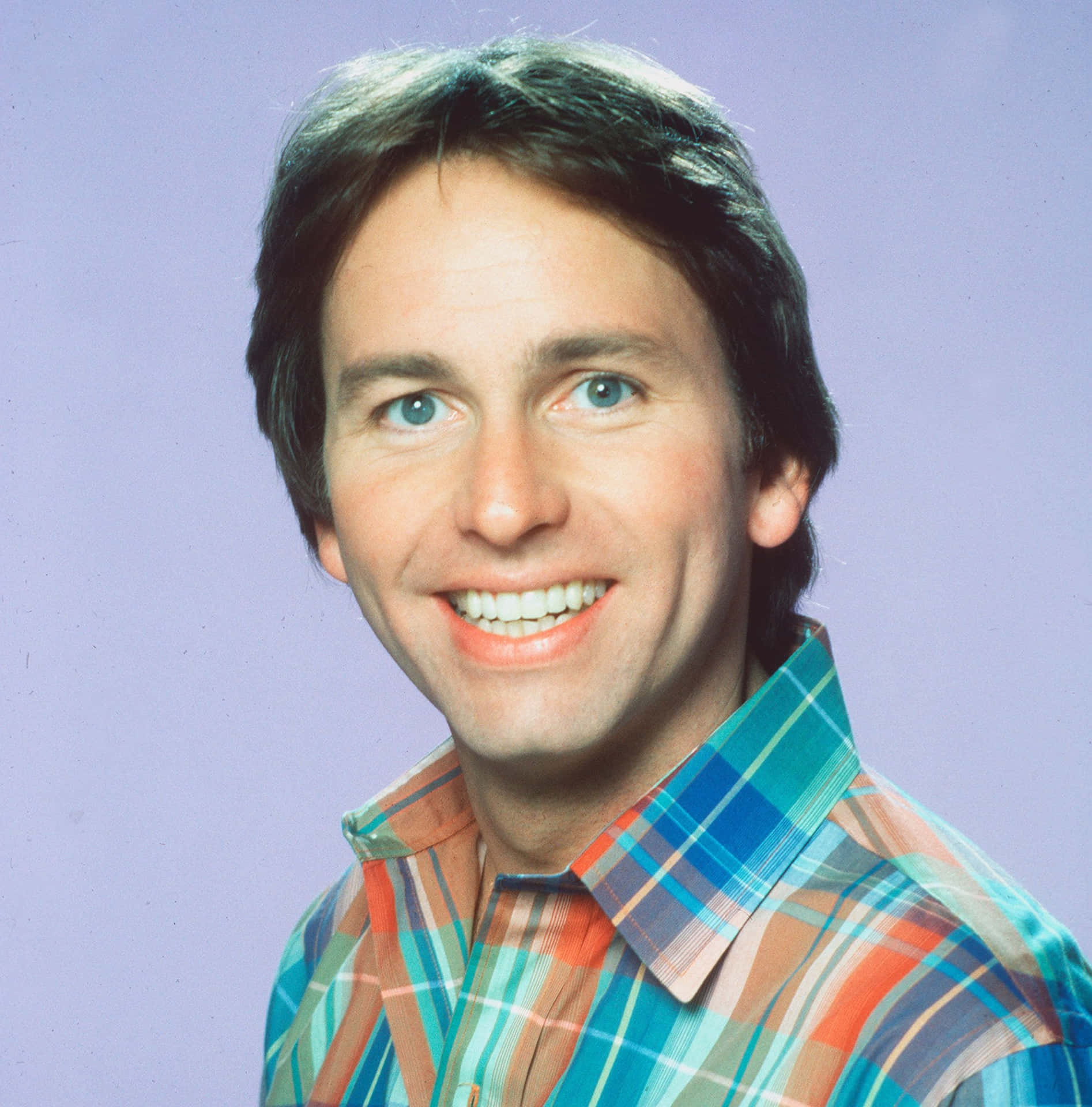 Actor John Ritter In 2004 Background