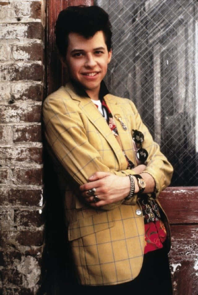Actor Jon Cryer Stars In The Hit Comedy Show Two And A Half Men Background