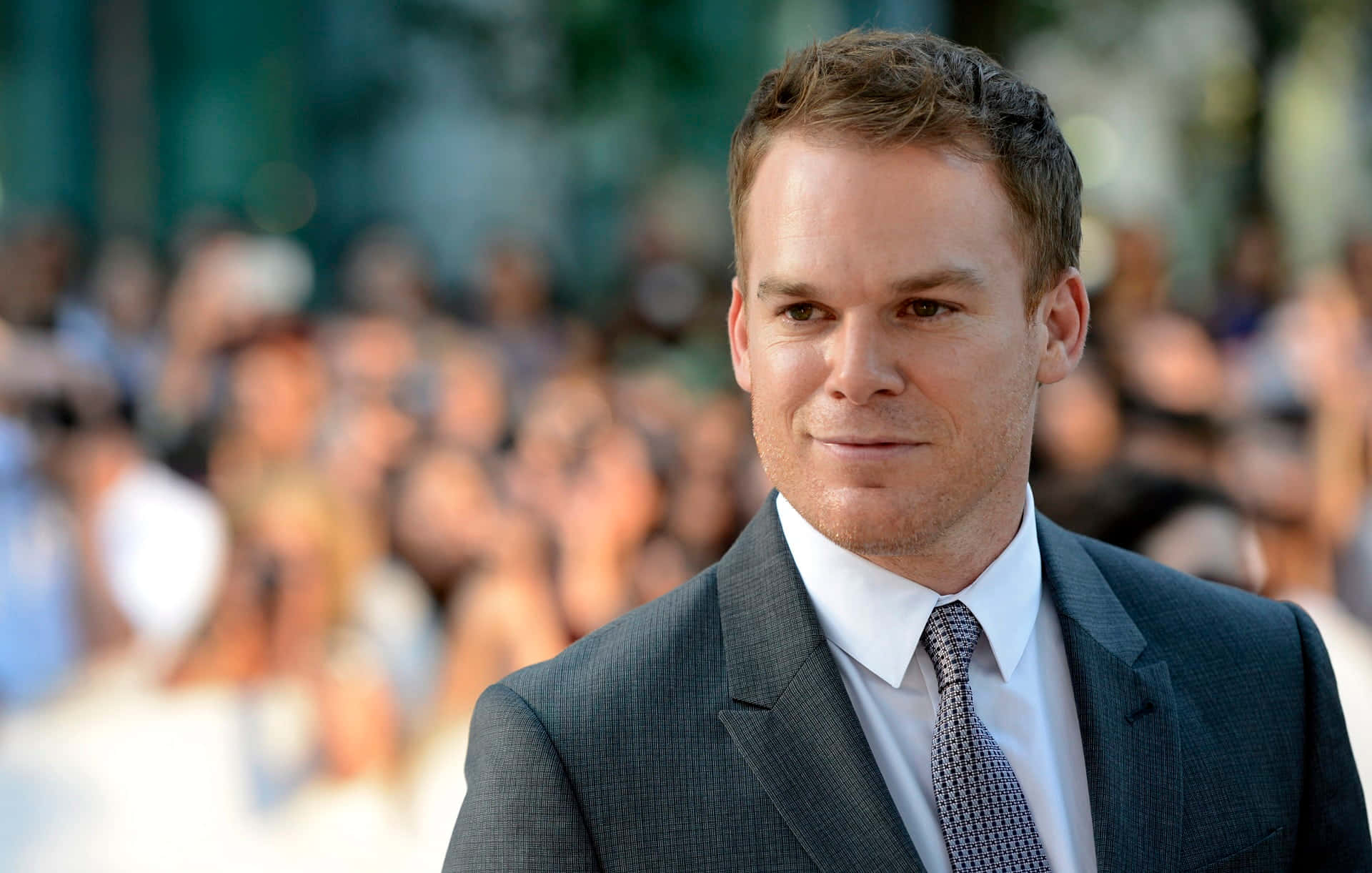 Actor Michael C. Hall Looking Serious Background