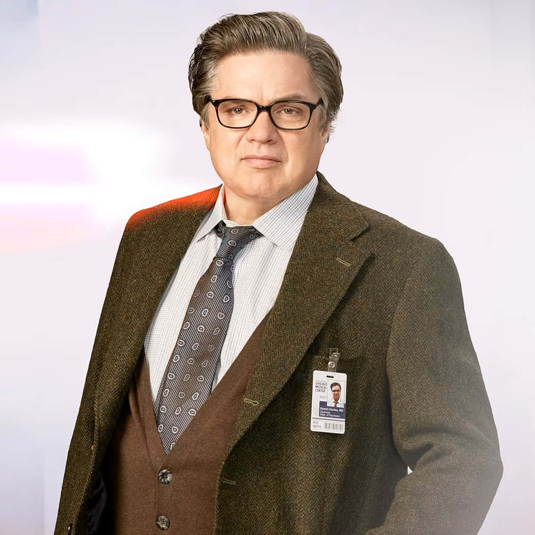Actor Oliver Platt Poses For A Photo Shoot Background