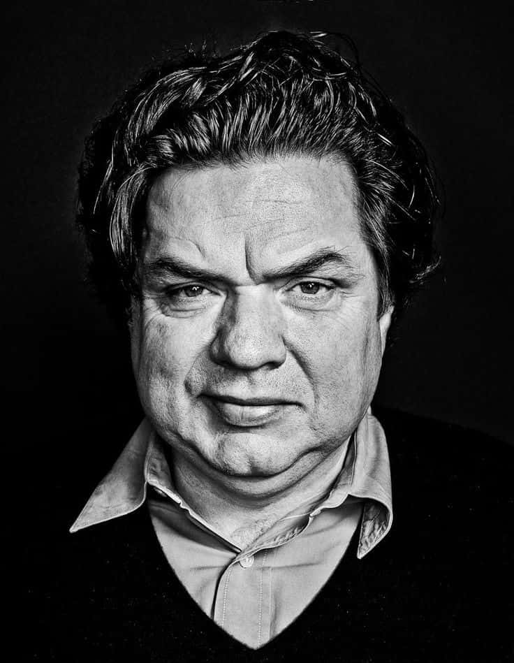 Actor Oliver Platt Background