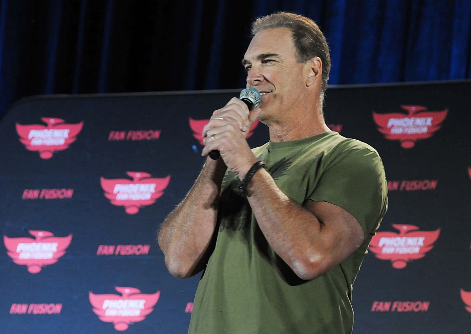 Actor Patrick Warburton Background