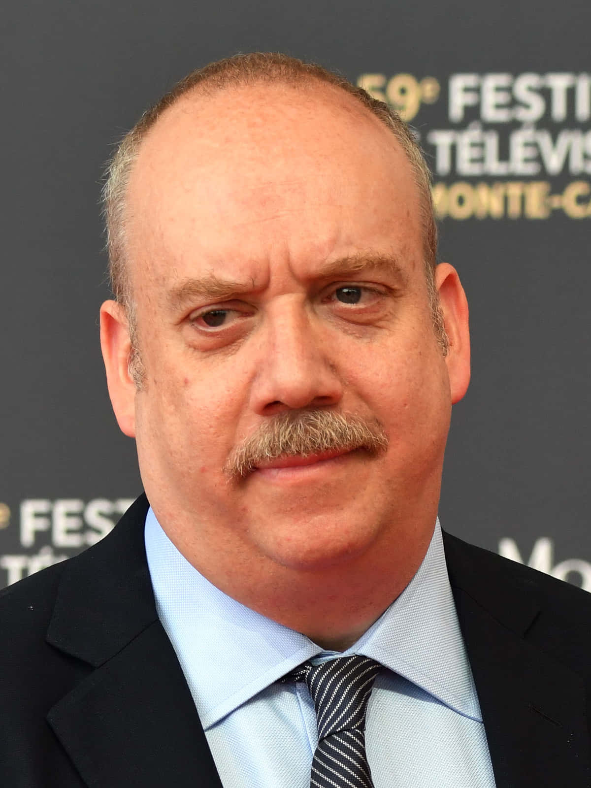 Actor Paul Giamatti In A Glamorous Portrait Background