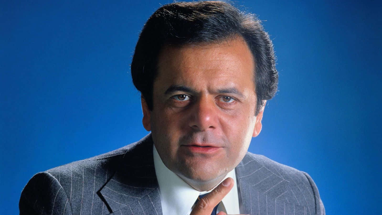 Actor Paul Sorvino Seen Here On The Red Carpet Background