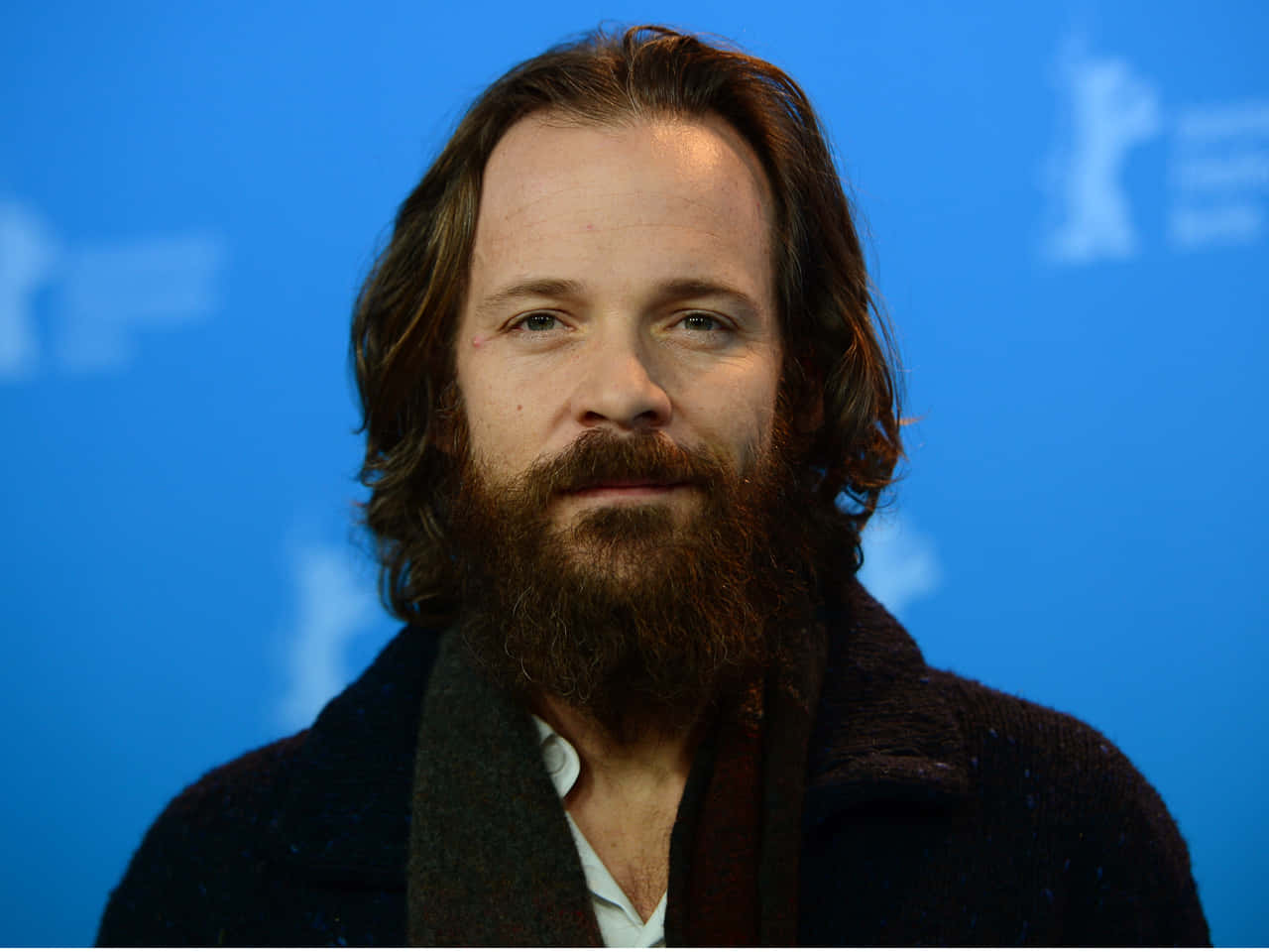 Actor Peter Sarsgaard Attends The Premiere Of Focus Features's 'the Looming Tower'. Background