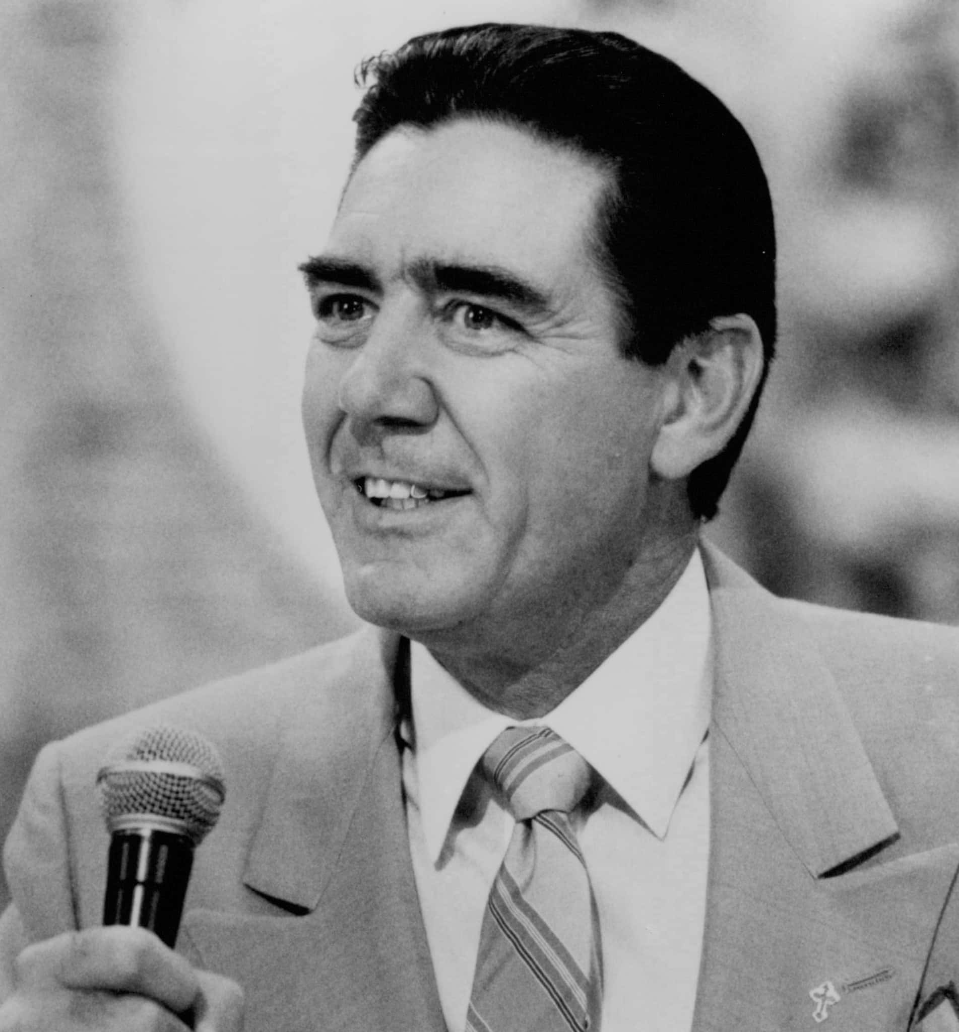 Actor R. Lee Ermey In His Iconic Role As Sergeant Hartman Background